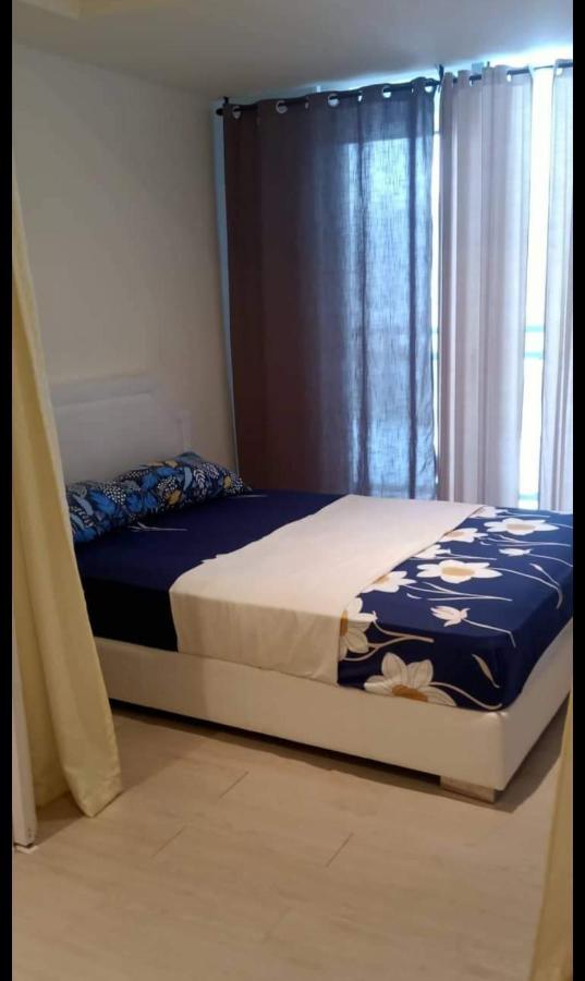 Home At Sm Bicutan Manilla Buitenkant foto